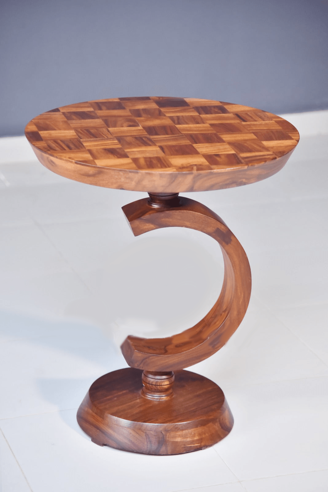 Wooden C Round Table